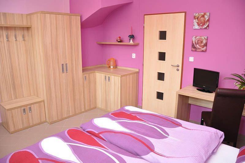 Penzion Farma Lednice Ngoại thất bức ảnh